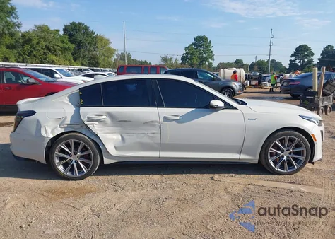 2021 Cadillac Ct5 V-Series z USA, uszkodzony, nr VIN 1G6DV5RW7M0131152